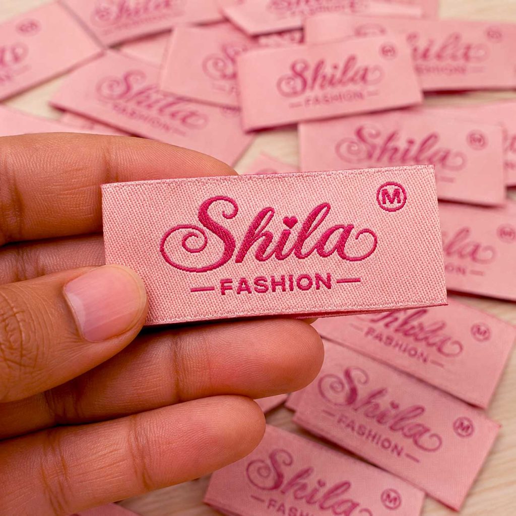 straight-cut-woven-label