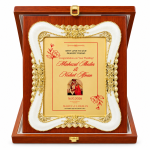 wedding crest with premium wooden box